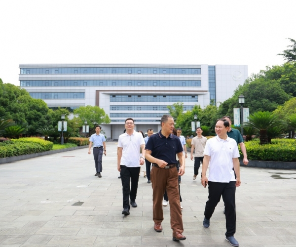 �ӳ����򵼸����˵���pg�齫����˿�� ���̸߶�˿����Ŀ��ش��